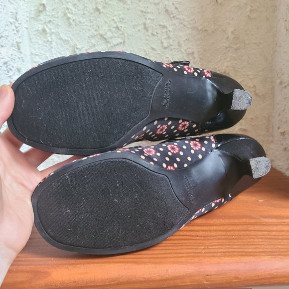 Pinup pumps - Picture 8 of 12